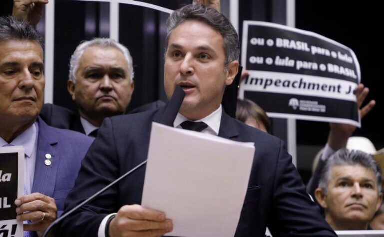 Pesquisa revela disputa para o Governo e o Senado no Rio Grande do Sul