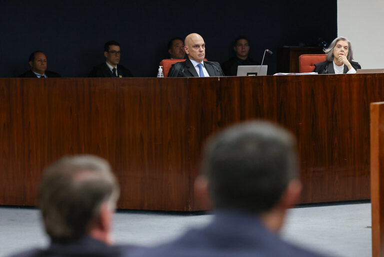 Moraes diz que STF não está condenando “velhinhas com a bíblia na mão”