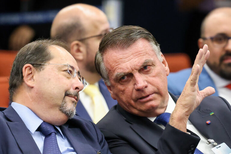 ‘Fato novo’ deve levar defesa de Bolsonaro a pedir anulação da condenação do ex-presidente