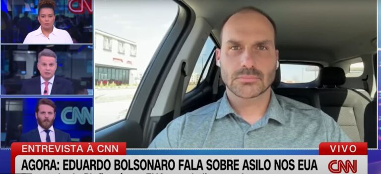 Eduardo Bolsonaro avalia deixar mandato em definitivo