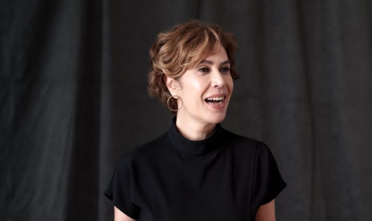 Atriz relata assalto dentro de táxi: “acontecendo muito”