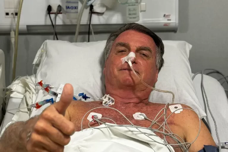 Bolsonaro segue na UTI após cirurgia; veja boletim