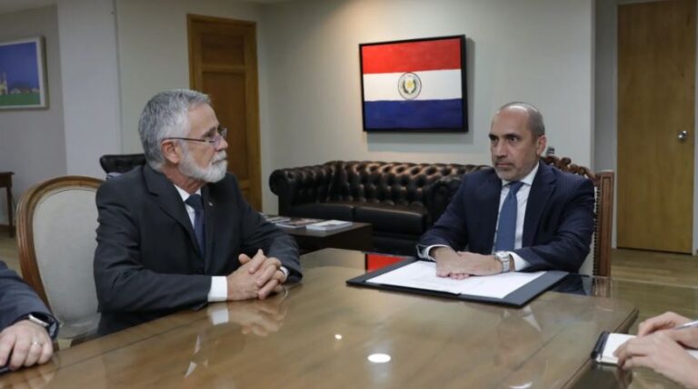 Paraguai convoca embaixador do Brasil para explicações sobre espionagem
