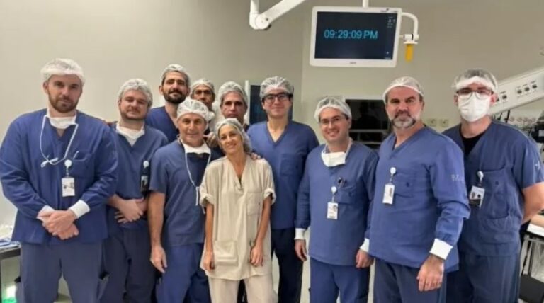 Cirurgia de Bolsonaro dura 12 horas; saiba estado de saúde do ex-presidente