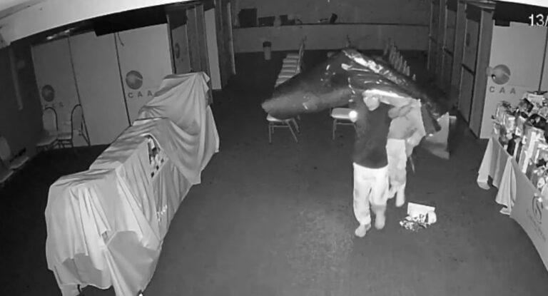 Trio invade sede da OAB-SP por buraco na parede e é capturado pela PM
