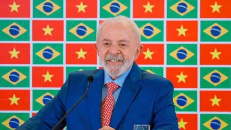 Comitiva de Lula na Ásia custou mais de R$ 800 mil e teve 84 pessoas