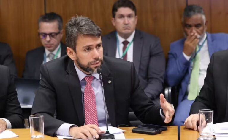 Deputado pede ‘sinceras desculpas’ após dizer ‘não’ a convite de Lula para assumir ministério