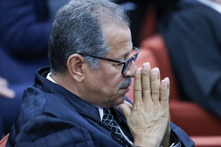 Sebastião Coelho deixa defesa de Filipe G. Martins em caso de ‘golpe’