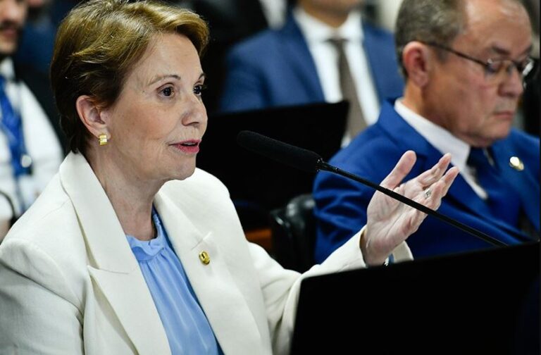 Senado avança com projeto que autoriza governo a retaliar ‘tarifaços’ como os de Trump
