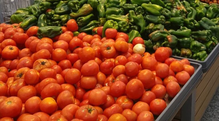 Com altas nos alimentos e saúde, prévia de inflação é de 0,43% em abril