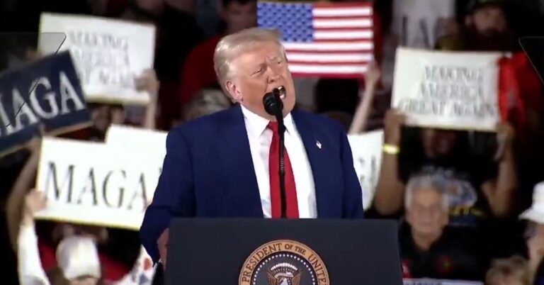 Trump se revolta com decisão da Suprema Corte dos EUA e aplica nova tarifa em todos os países