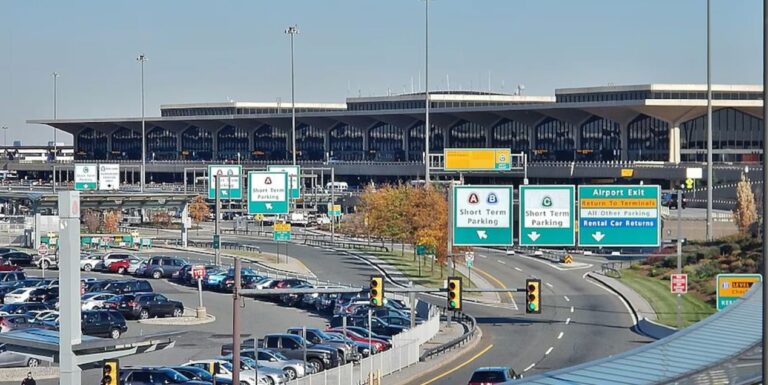 Aeroporto nos EUA vive fim de semana de caos