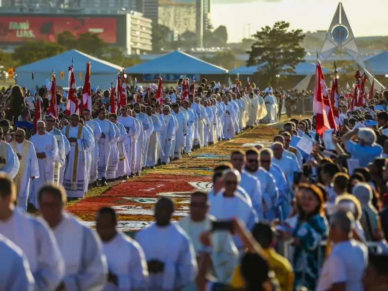 Corpus Christi será feriado em 17 capitais do Brasil no dia 19 de junho