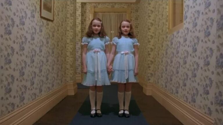 45 anos depois, como estão as gêmeas do filme ‘O Iluminado’