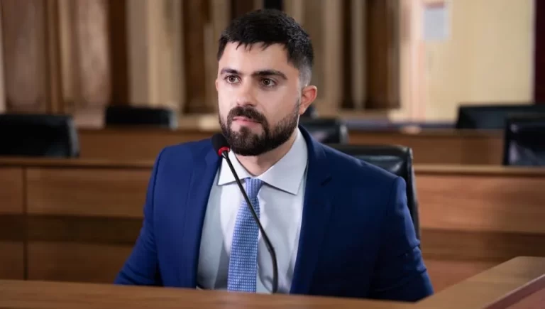 MBL expulsa vereador por ‘aproximação’ ao Bolsonarismo