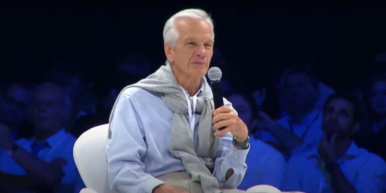 Empresa de Jorge Paulo Lemann compra fabricante de tênis nos EUA