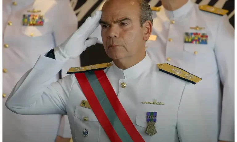Atual chefe da Marinha diz que antecessor não orientou dificultar posse de Lula