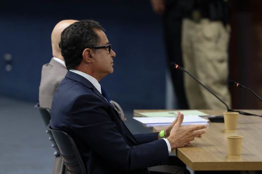 Almirante Garnier nega ter colocado ‘tropas à disposição’ de Bolsonaro para o ‘golpe’