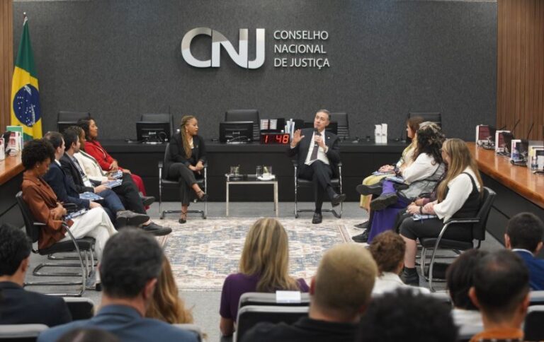 Barroso recebe influenciadores digitais no CNJ