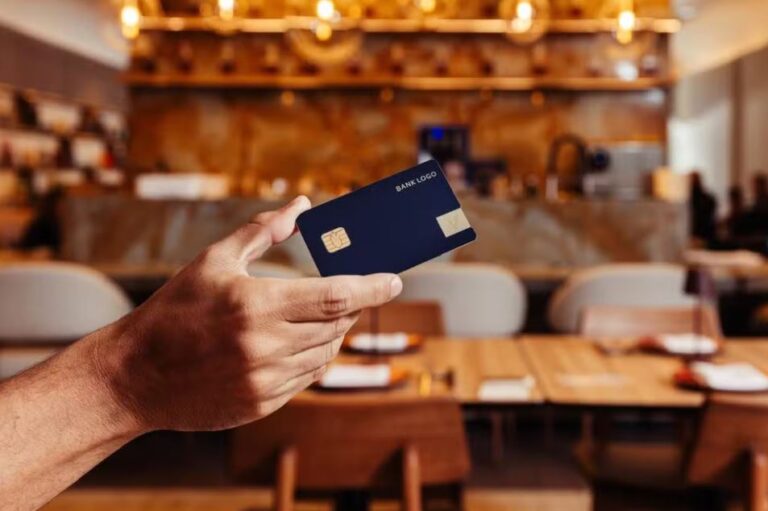 Visa lança cartão de crédito para clientes com renda acima dos R$ 30 milhões