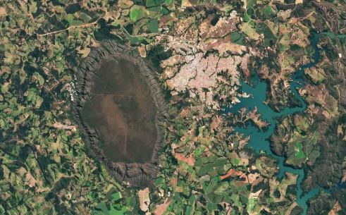 Nasa divulga imagem de satélite da Serra de Caldas Novas, em Goiás