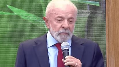 Lula reclama de cobranças sobre déficit fiscal e cita Paulo Guedes