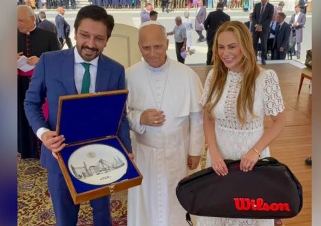 Prefeito de São Paulo encontra Papa e entrega presentes