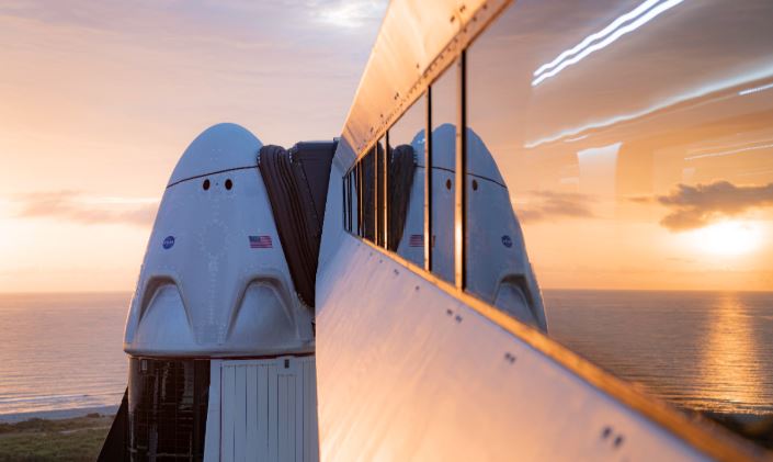 Musk anuncia retirada da espaçonave Dragon após ameaça de Trump