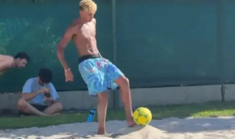 Lamine Yamal visita Neymar no Rio e curte férias com ídolo brasileiro