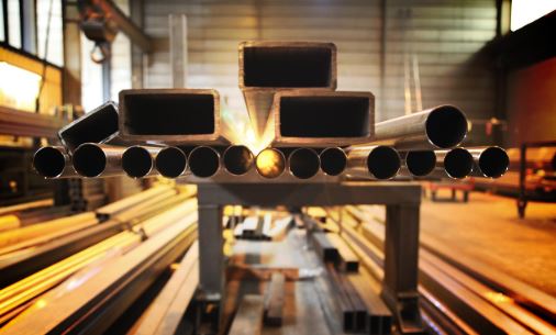 Siderúrgicas desligam forno e paralisam produção antes da tarifa dos EUA