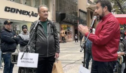 Cidadão confronta Boulos em ato público e critica governo Lula ao vivo