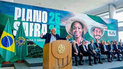 Lula diz que ‘paga o preço por ser honesto’