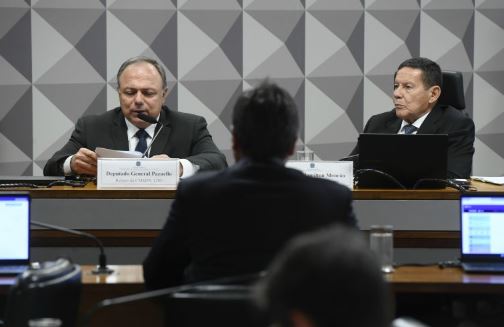 Comissão avança com aumento de salário para militares