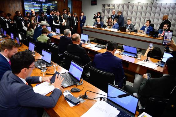 Dez ex-presidentes do INSS também podem ser convocados na CPMI