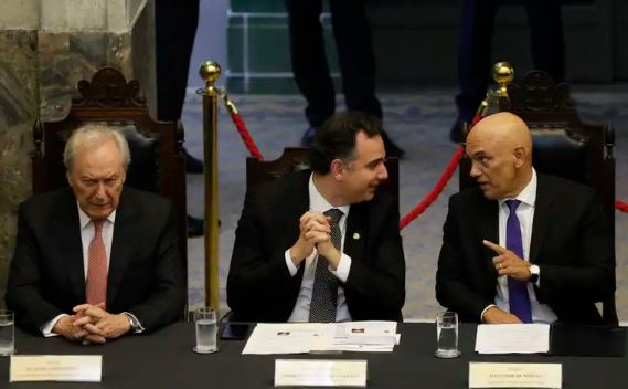 EUA revogam vistos de Lewandowski e Pacheco, informa Paulo Figueiredo