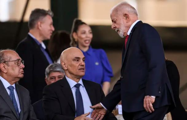 Lula está desconfiado que rejeição de Messias teve dedo de Moraes