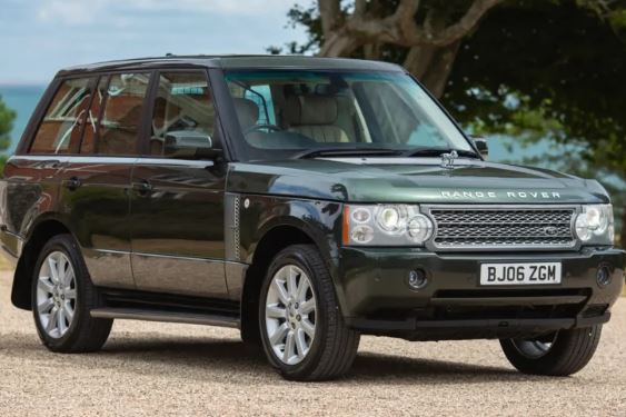 Carro da Rainha Elizabeth II vai a leilão
