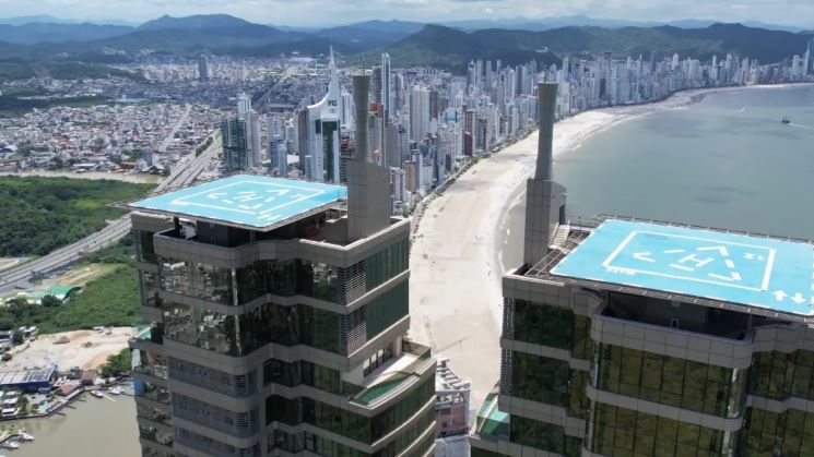 Cobertura vizinha à de Neymar em Balneário Camboriú é anunciada por R$ 125 milhões