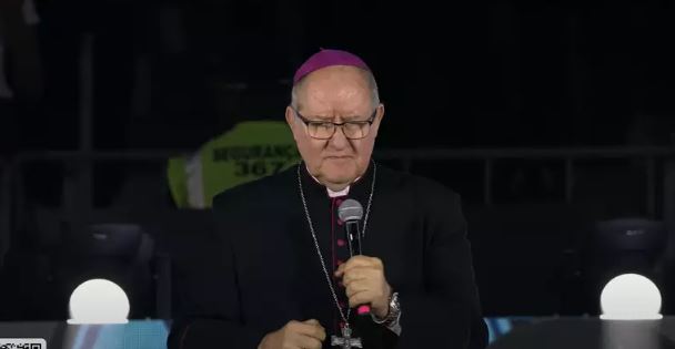 Bispo pede proteção de Nossa Senhora Aparecida contra o comunismo no Brasil