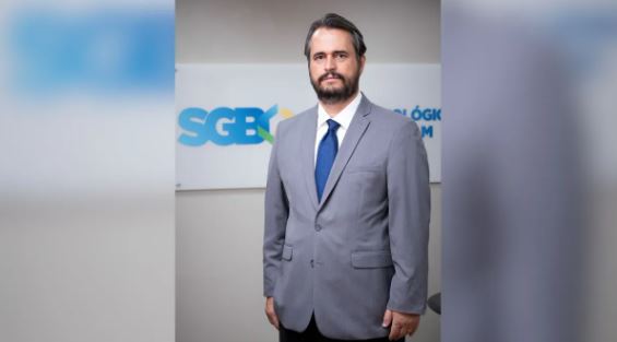 Ex-delegado da PF que investigou facada em Bolsonaro é preso em operação
