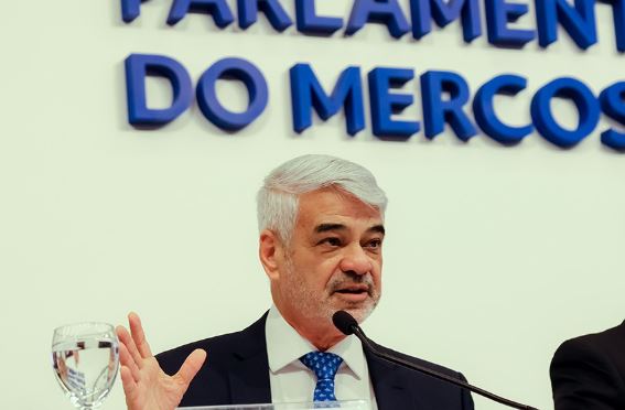 O que é o Parlasul, órgão continental que terá petista Humberto Costa como novo presidente