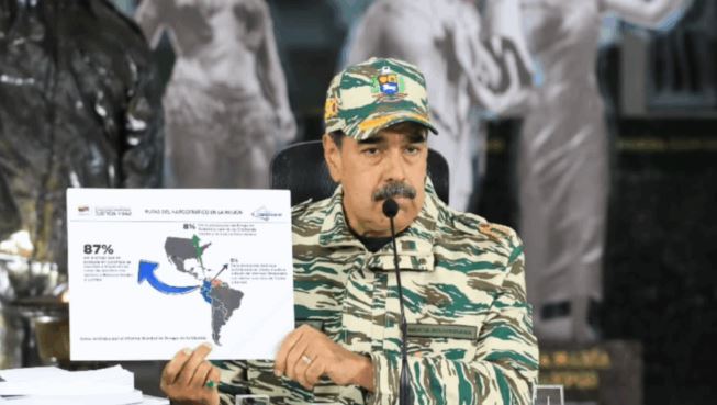 Maduro e esposa estão em navio a caminho de Nova York; Veja imagens