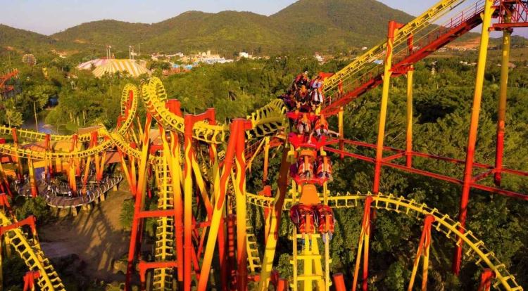 Dois parques brasileiros superam Disney em ranking internacional