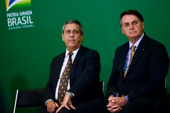 PGR pede arquivamento de inquérito de 2022 contra Bolsonaro e Braga Netto