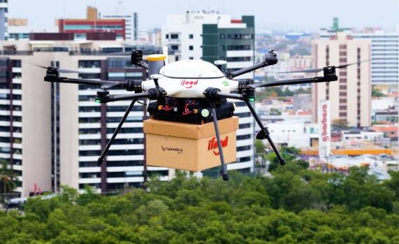 iFood retoma entregas com drones em Sergipe após aval da Anac
