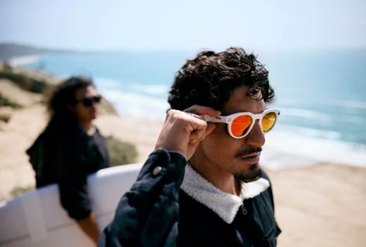 Óculos inteligentes da Meta e Oakley chegam hoje (11) ao Brasil