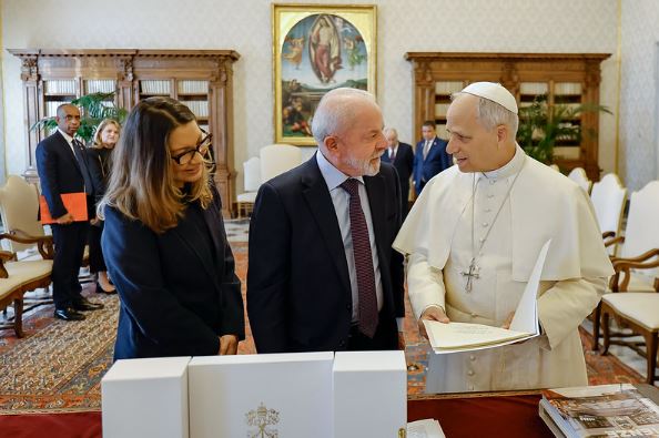Lula e Janja se encontram com Papa Leão XIV no Vaticano