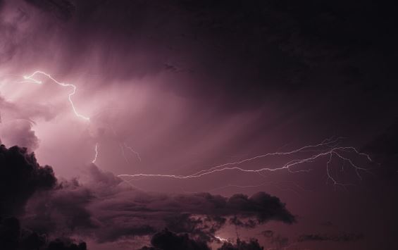 Inmet emite alerta de “grande perigo” para chuvas intensas em três estados