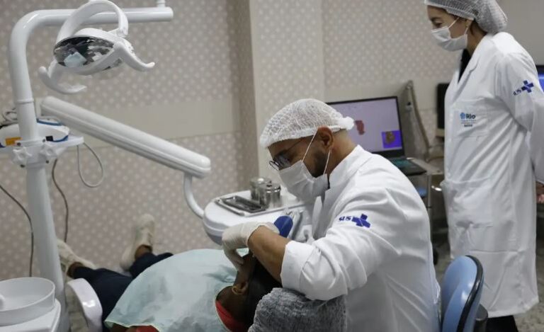Governo proíbe uso de restauração prateada em dentes