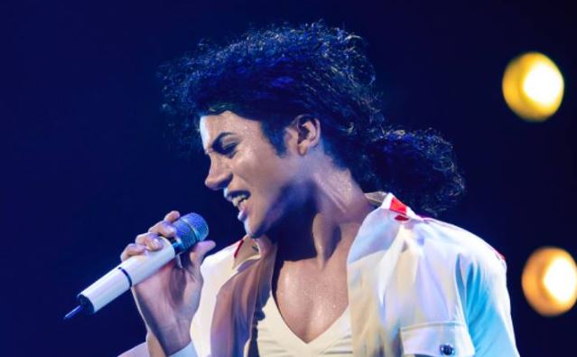 Filme sobre Michael Jackson ganha trailer